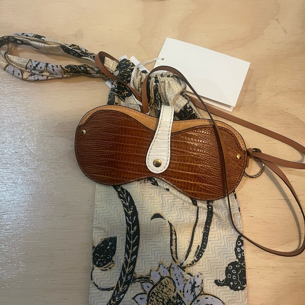 Ulla Johnson sunglasses case NWT